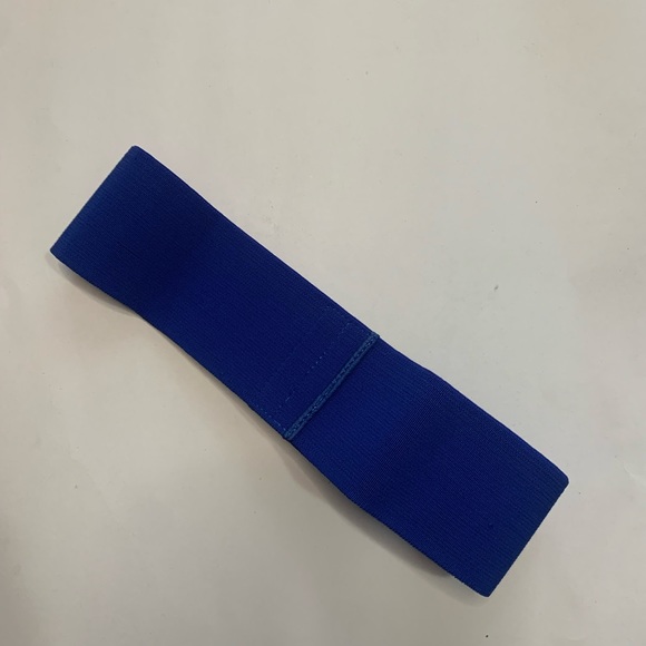 Resistance bands in sizes small and medium - Picture 3 of 4